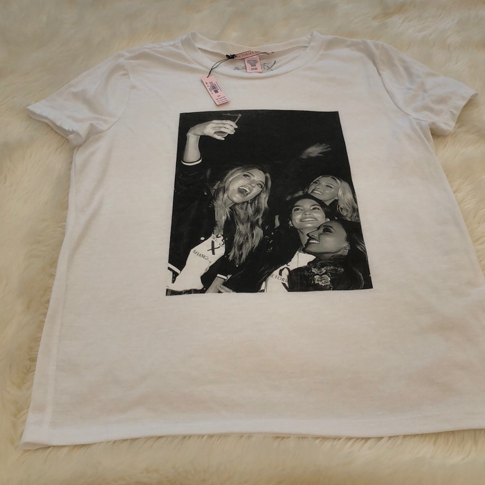 Victoria’s Secret supermodel selfie Tee S|P - Picture 5 of 8